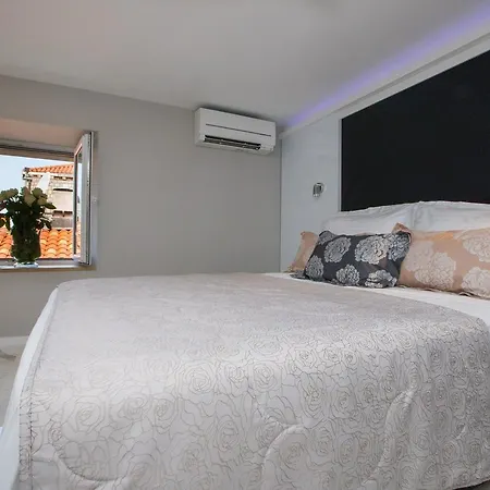 Soleil Luxury Old Town 4*